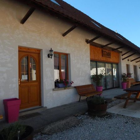 Gite Chez Marcel Et Bea La Chapelle-Saint-Sauveur  외부 사진